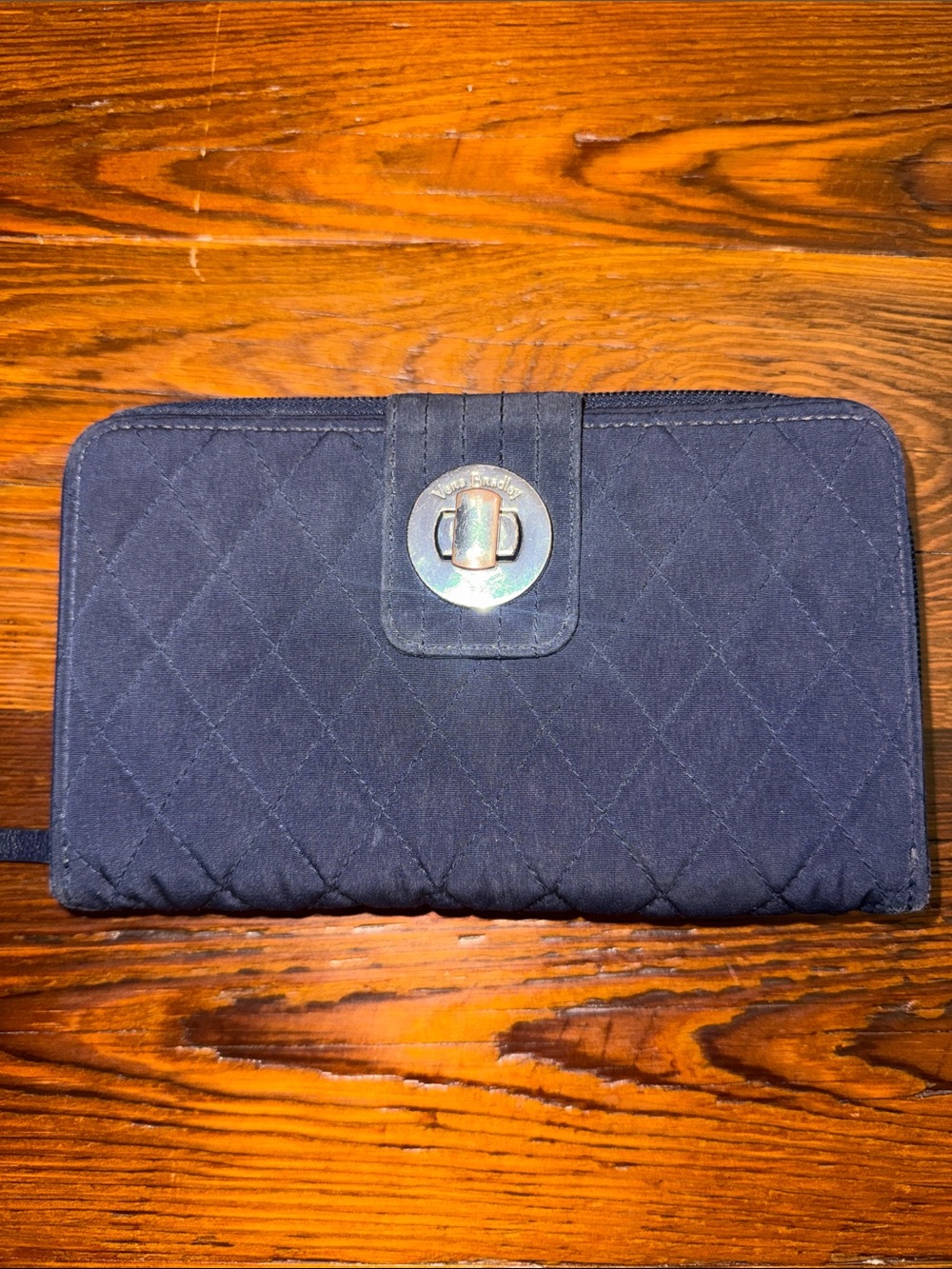Vera Bradley RFID Turnlock Wallet Classic Navy Blue Quilted Zip Around Travel